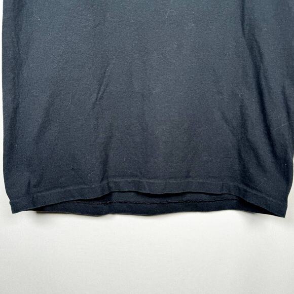 Vintage 90s Guess Men's T-Shirt Floral Beach Hawaiian Style Black Size S - Picture 7 of 7